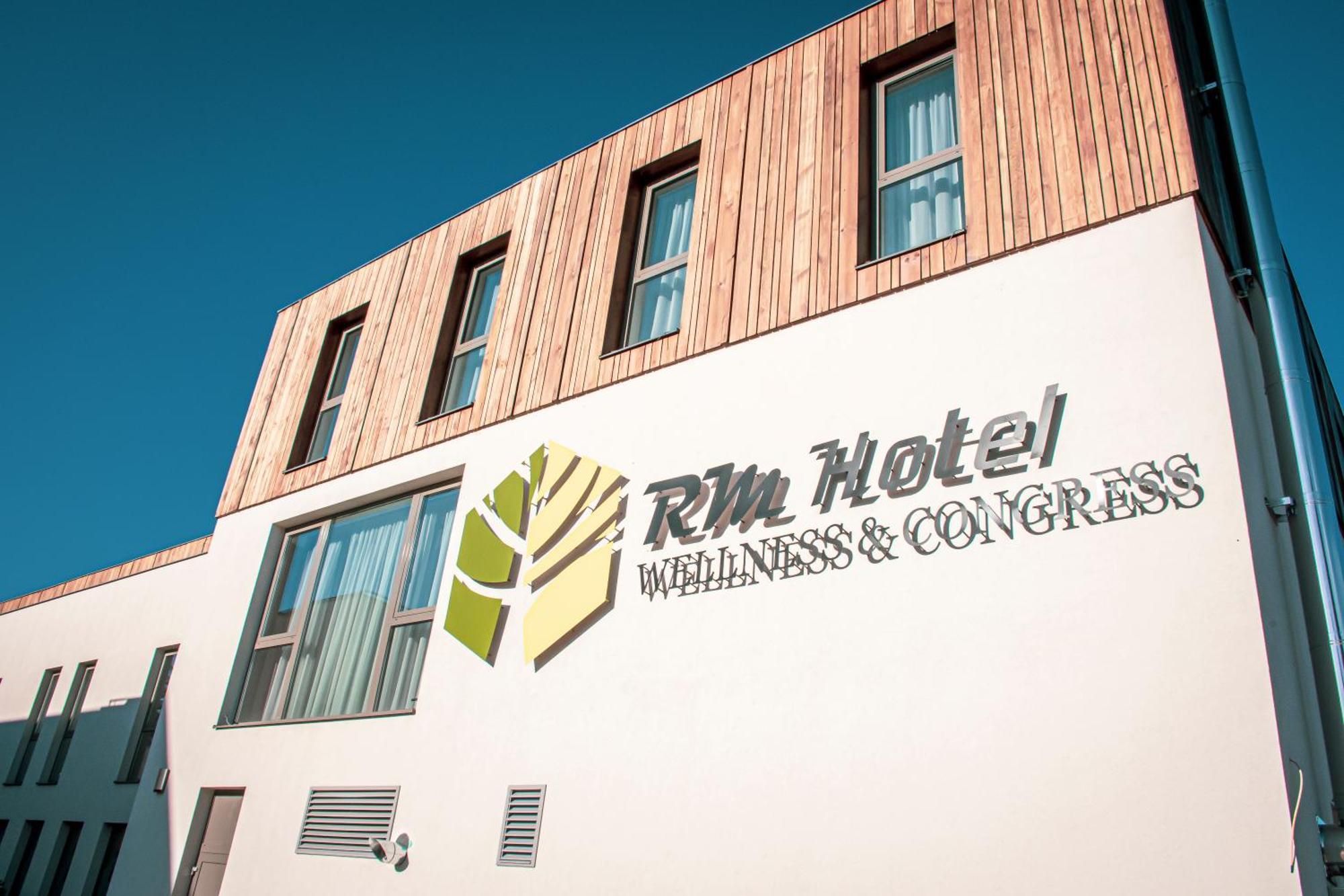 Rm Hotel Wellness & Congress Prievidza Luaran gambar