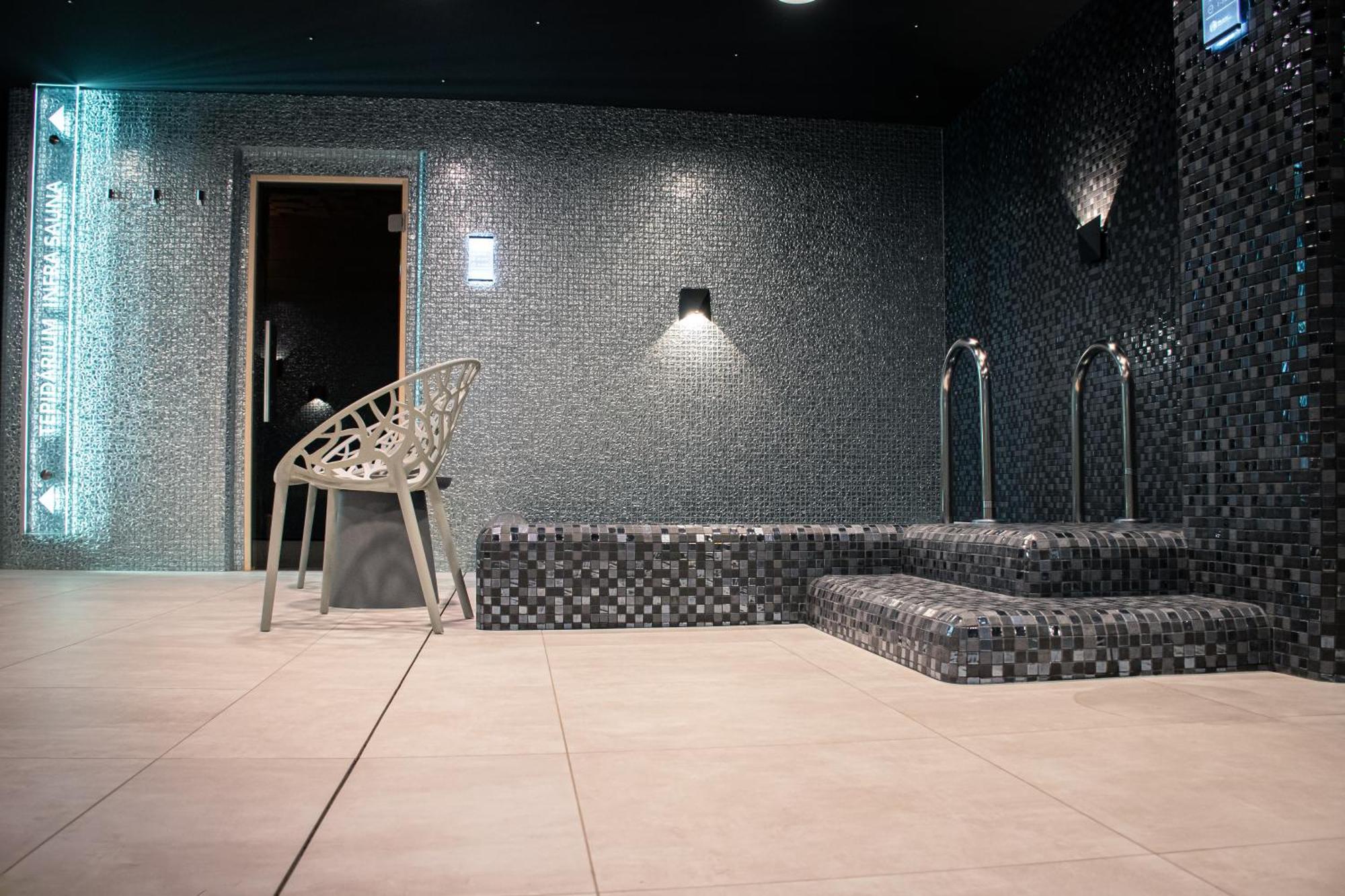 Rm Hotel Wellness & Congress Prievidza Luaran gambar