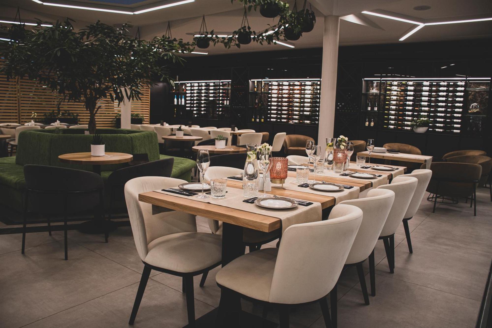 Rm Hotel Wellness & Congress Prievidza Luaran gambar